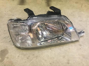 CRV10HLR - HEADLIGHT * R * 97-01