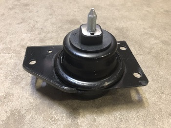 AC30MOUENGR - ENGINE MOUNTING (RIGHT)