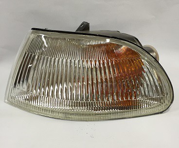 SR40CLL - CORNER LAMP * L * 92-95